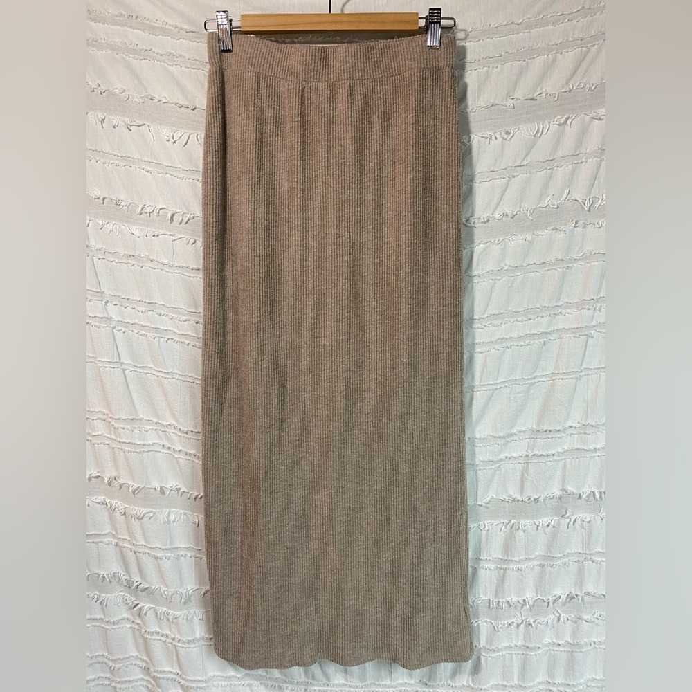 Heather by Bordeaux knit ribbed pencil skirt